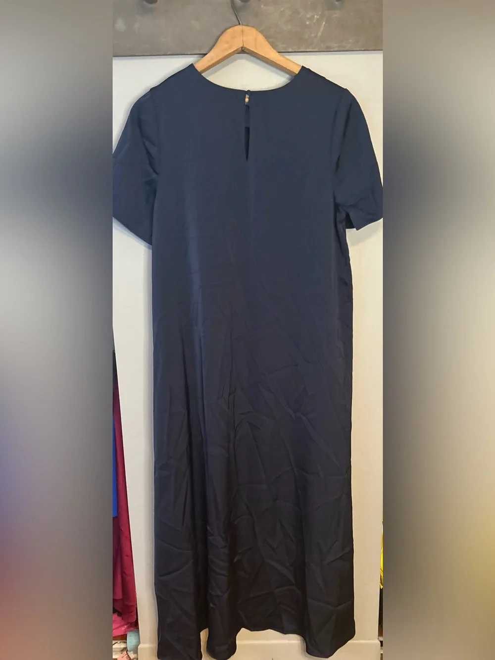 A line Satiny maxi dress with pockets - Picture 6 of 12